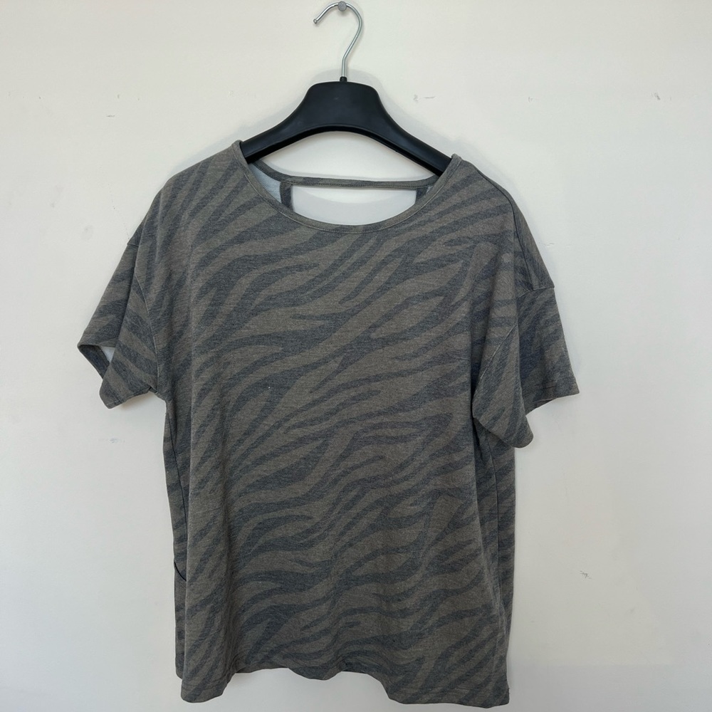 Animal Print Size M T-Back Lounge Top